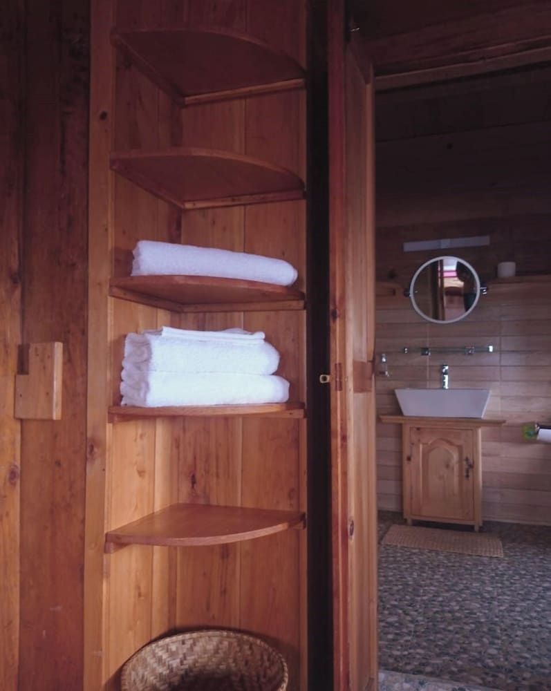 Фото Kyirmu Lodge Phaplu