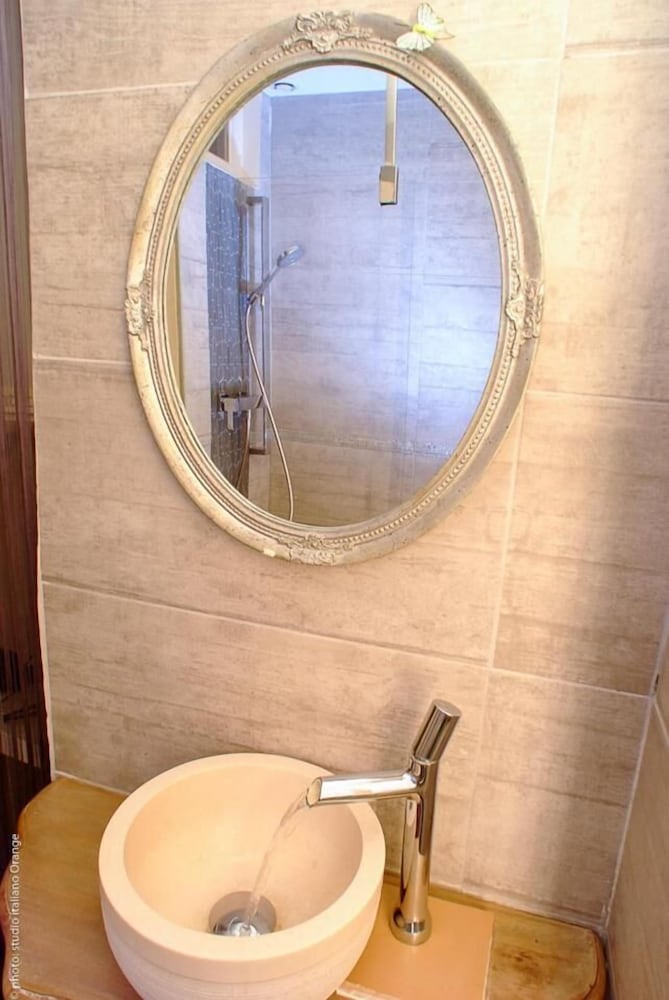 Фото B&b La Petite Saunerie