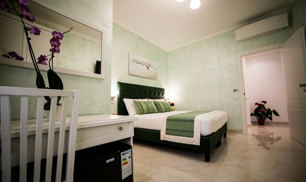 Фото St. Peter Area Luxury Suites