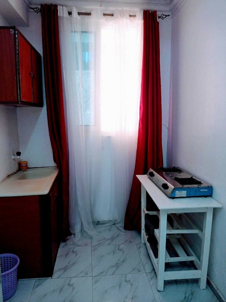 Фото Bustani Apartment