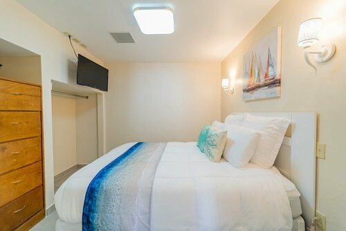 Гостиница Le Bleu Bed and Breakfast