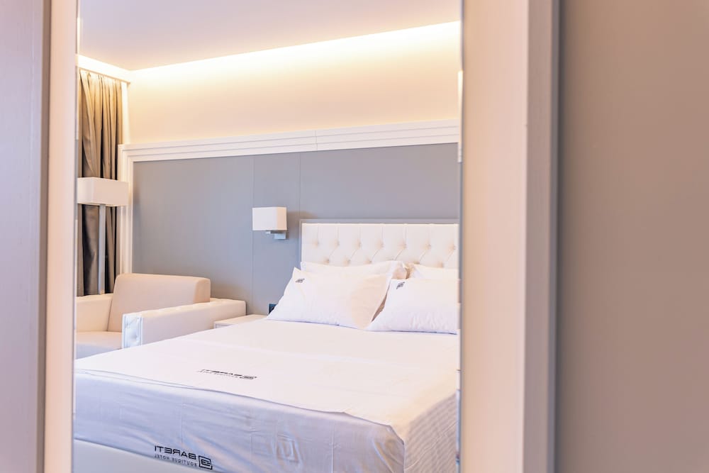 Фото Bareti Boutique Hotel