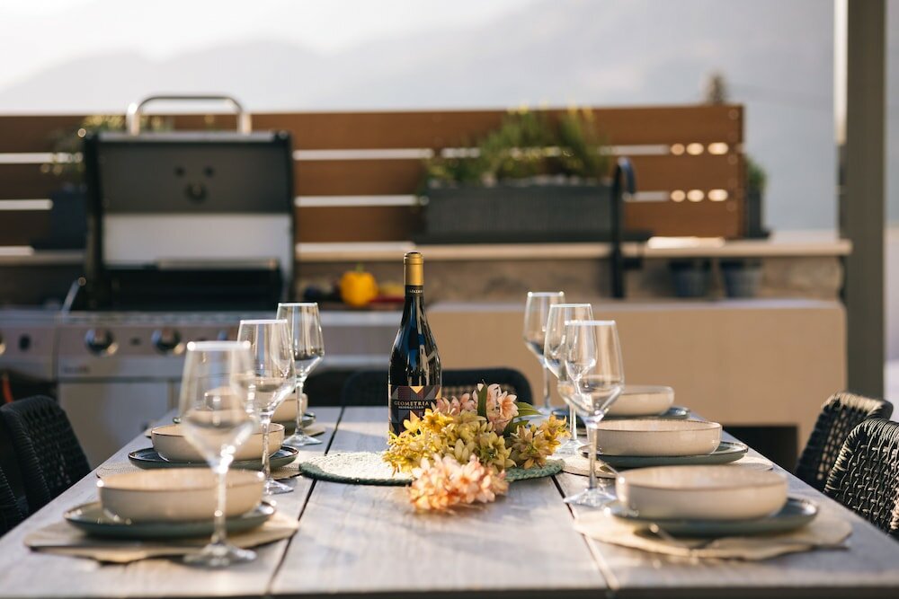 Фото Mirthea Suites