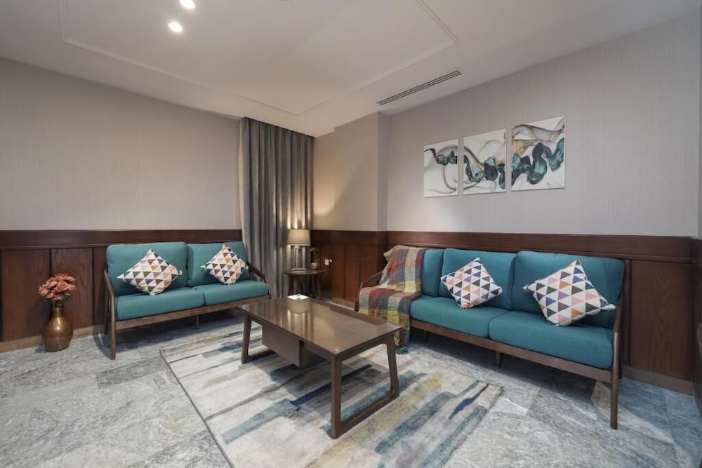 Фото Biz Hotel Apartments