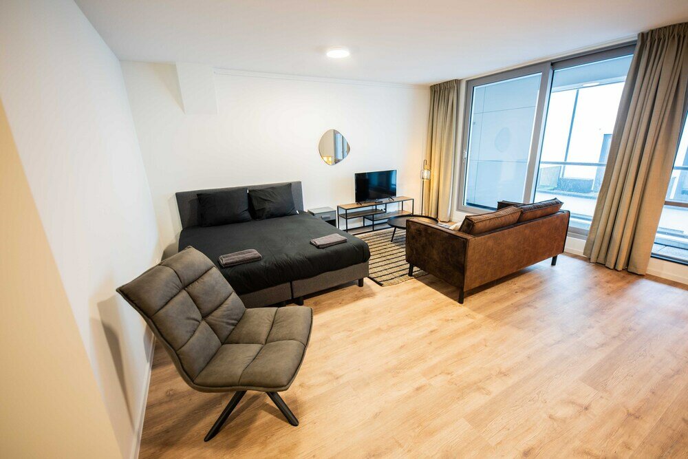 Фото Alphabet Apartments The Hendrik