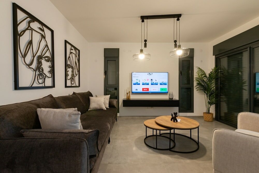 Фото Luxury Apt 3 Br New Tower Parking