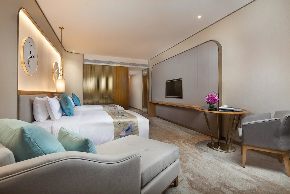 Фото Ramada Plaza Fuxian Lake