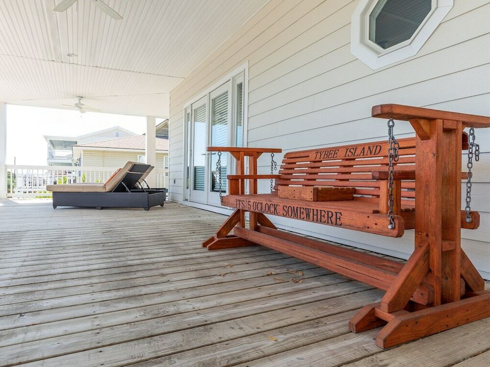 Фото 5 Oclock Somewhere