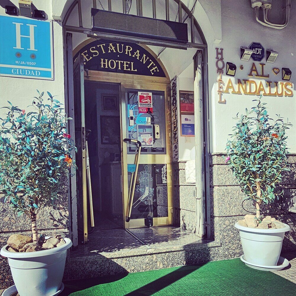 Фото Отель Al-Andalus