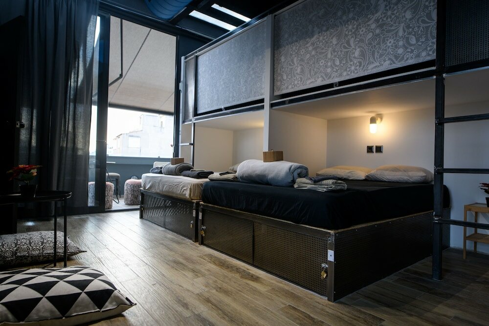 Фото Iconic Athens Hostel