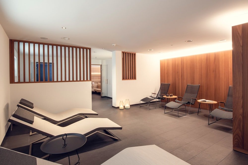 Фото Conrad's Mountain Lodge - Sport Equipment included