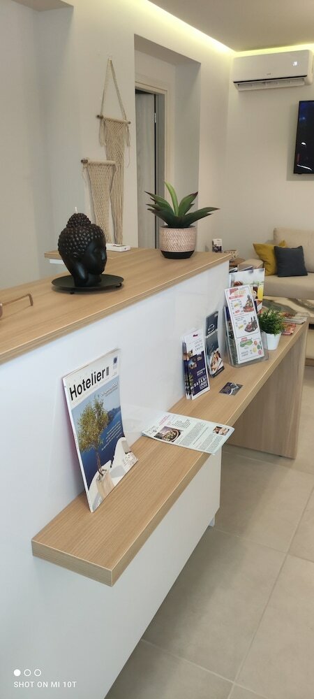 Фото Aegean Breeze Apartments