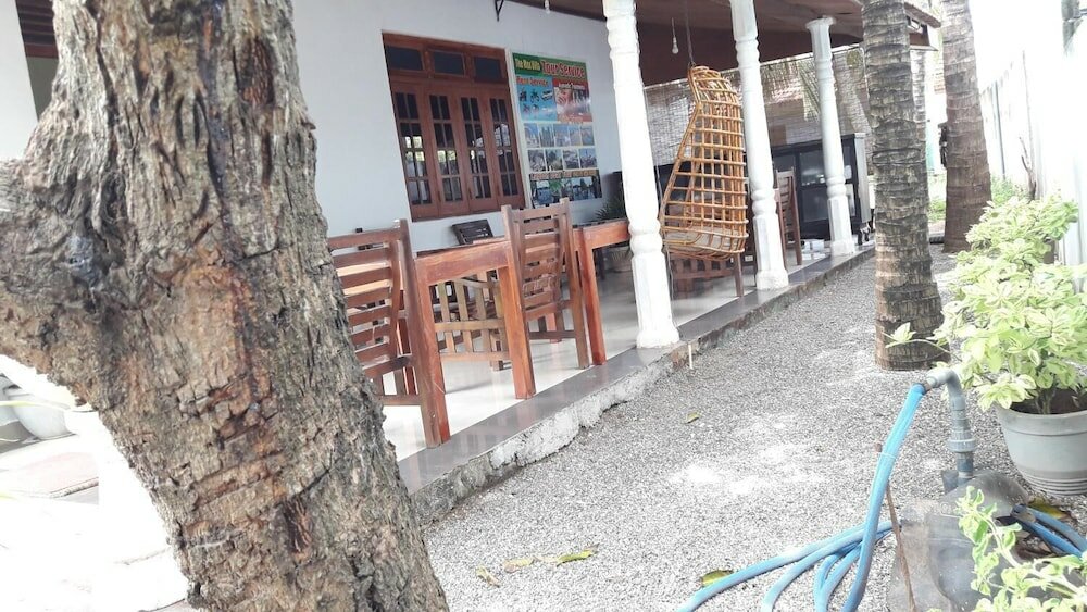 Фото The Max Villa