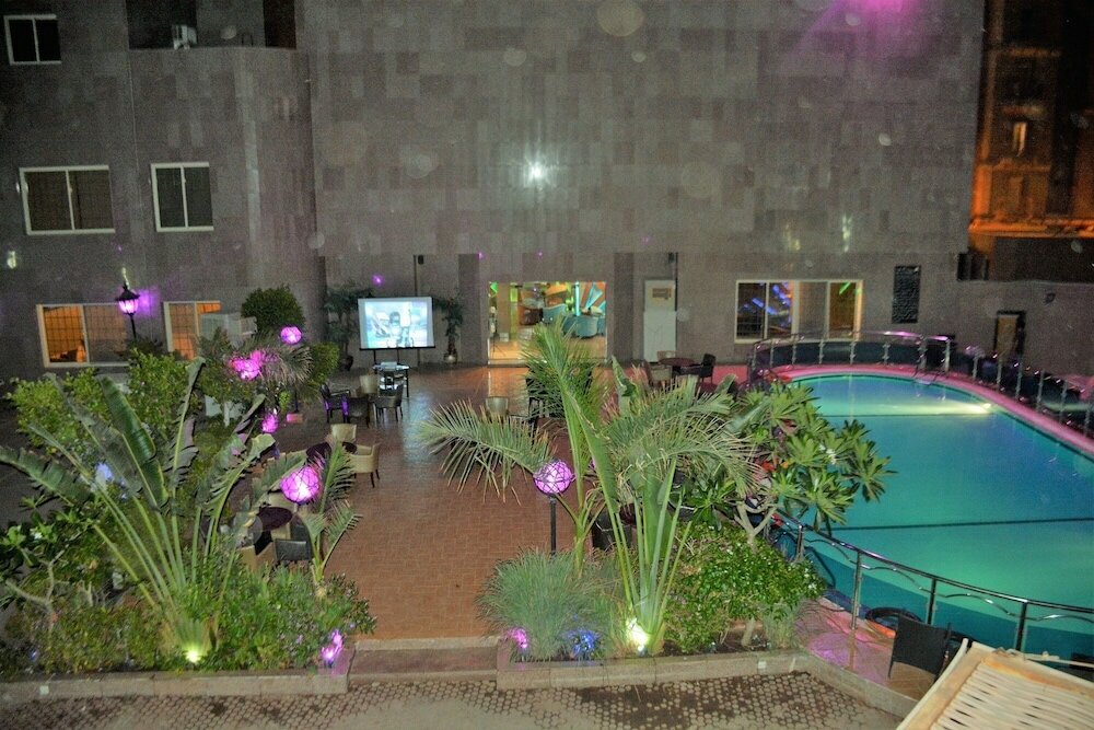 Фото Warood Alsafwa Villas & Hotel Suites