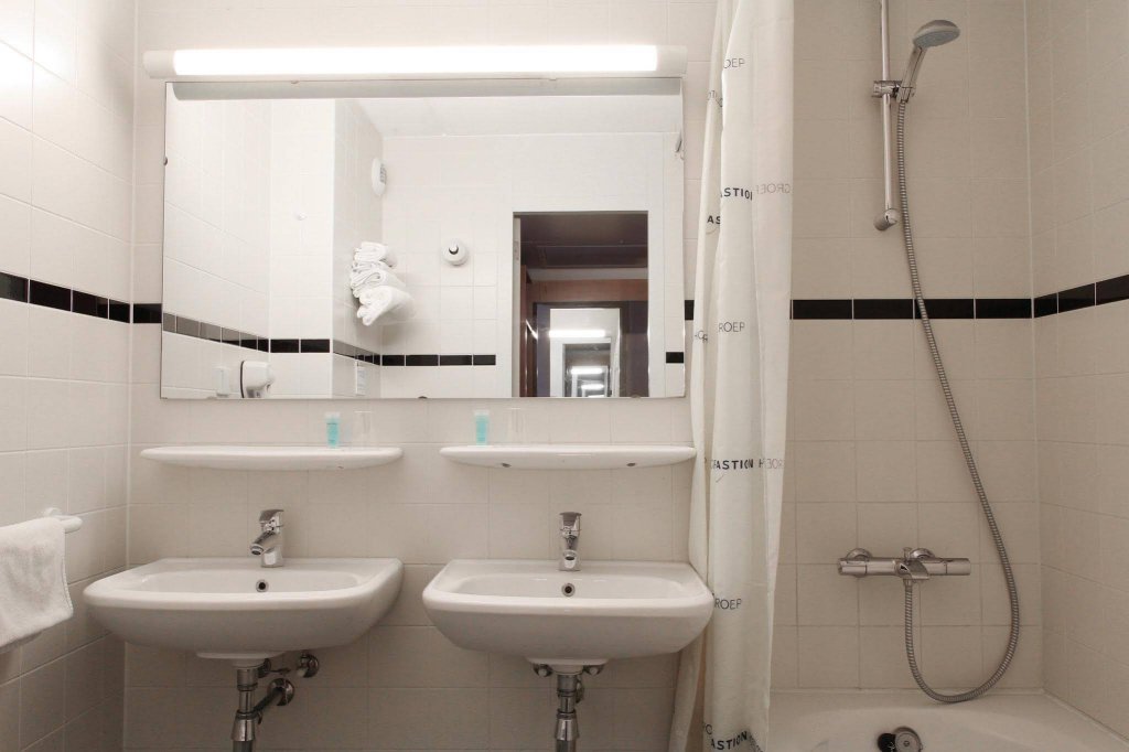 Фото Bastion Hotel Amsterdam Noord