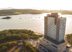 Гостиница Ramada Plaza by Wyndham Dolsan Yeosu