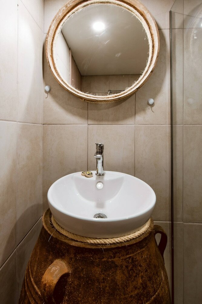 Фото Traditional Apartments Elafos