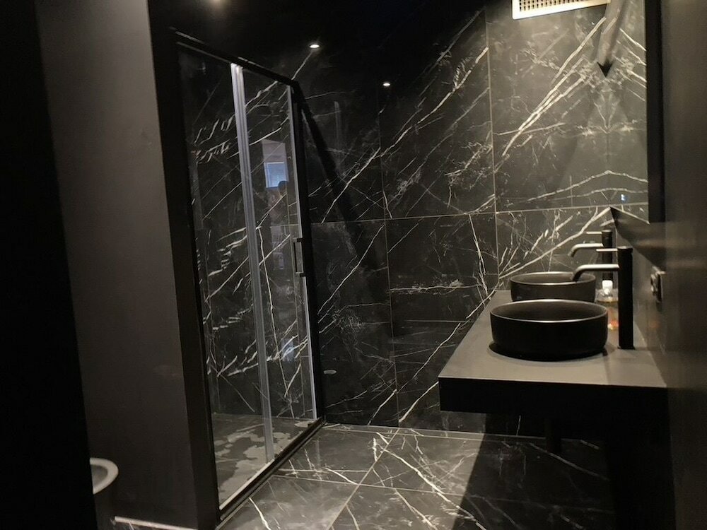 Фото The King Of Milan