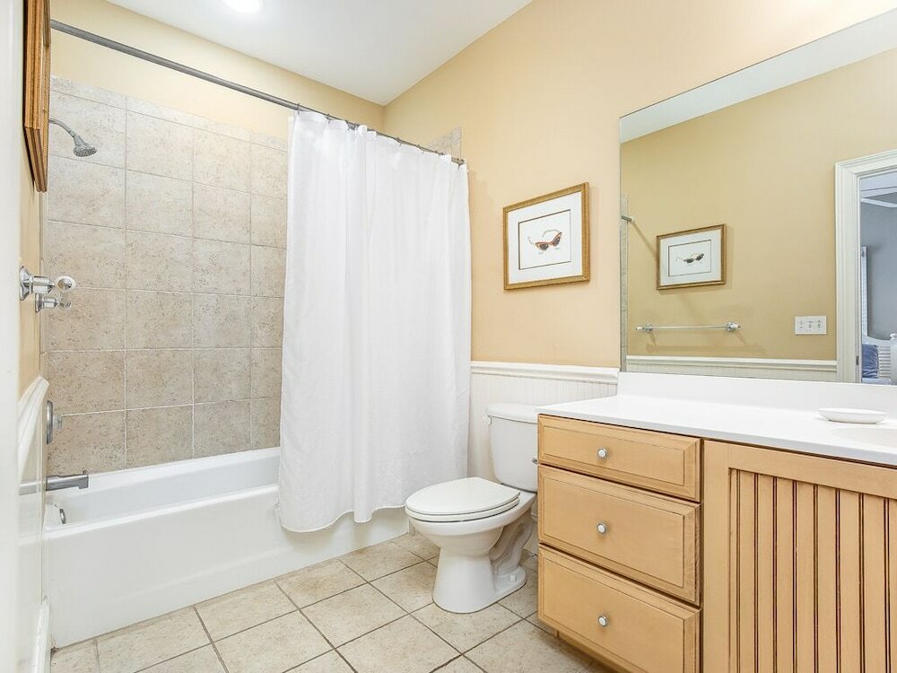 Фото 5 Oclock Somewhere