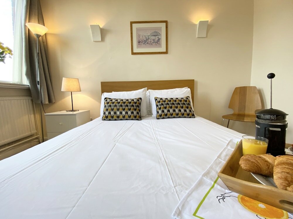 Фото Stylish Apartments next to Buckingham Palace