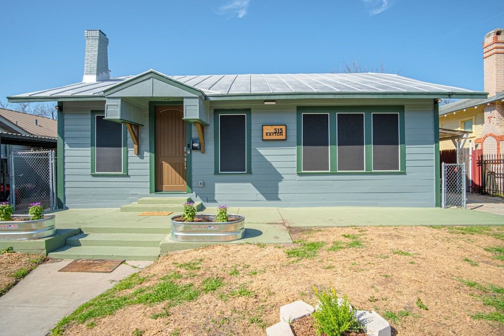 Фото Vibrant Fully Gated 2br/2ba 4 Mins From Downtown