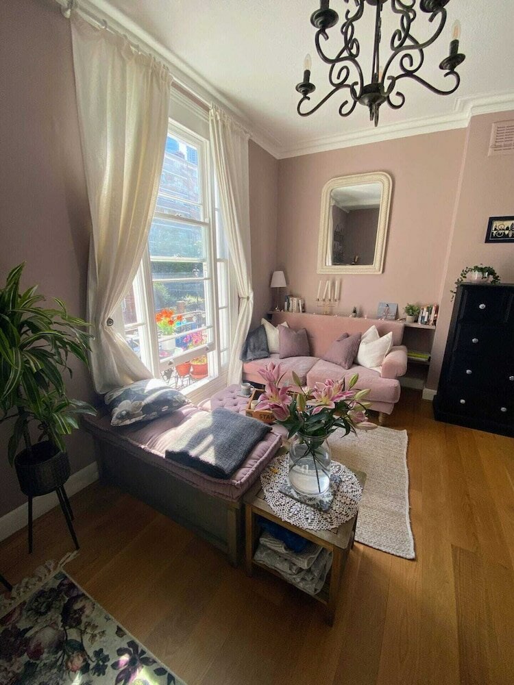 Фото Cosy and Stylish 1 Bedroom in Pimlico