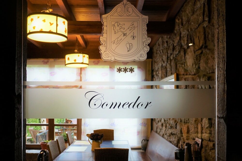 Фото Hotel Rural Palacio Fernández Heres