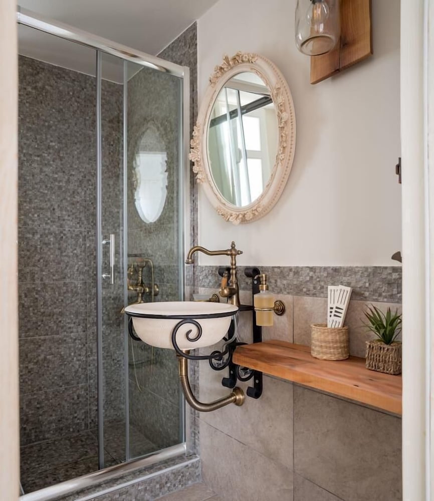 Фото Irene Kimolos Villas