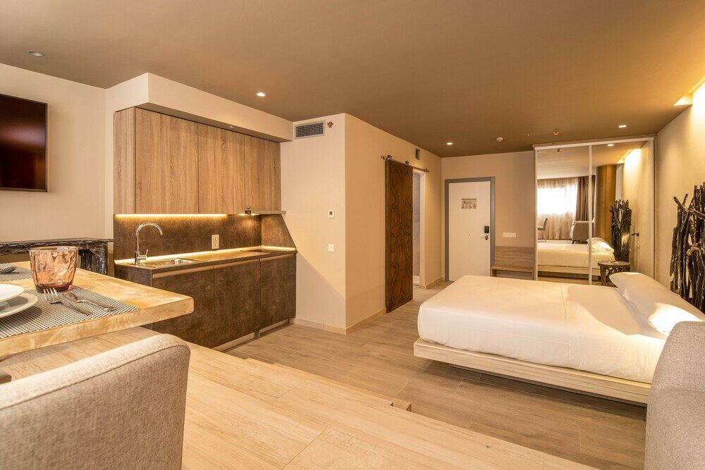 Фото Cadiz Bahia Apartmentos