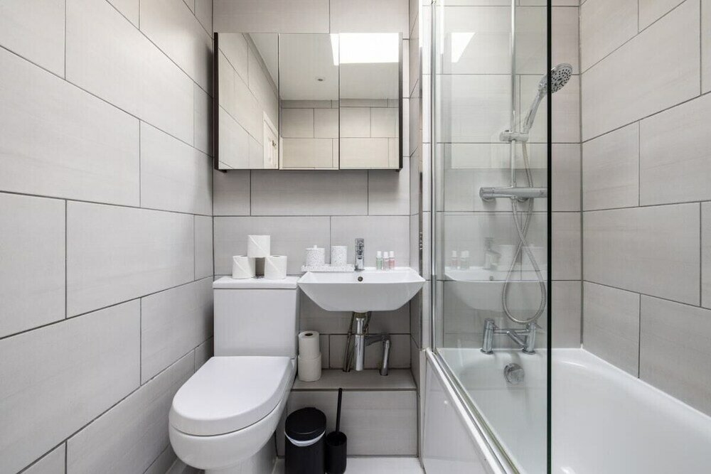 Фото The London Crib - Relaxing 1bdr Flat With Terrace