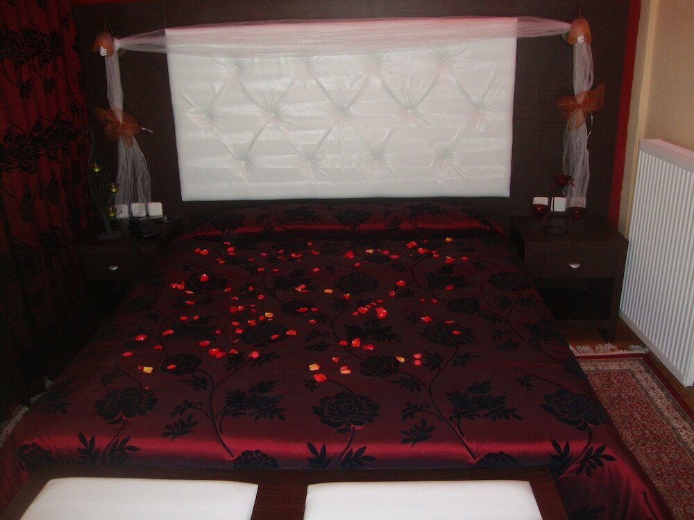 Фото Hotel Emporiko