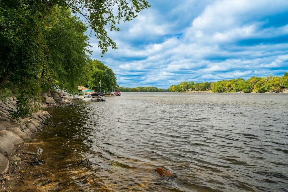 Фото Manor on the River - Whole House