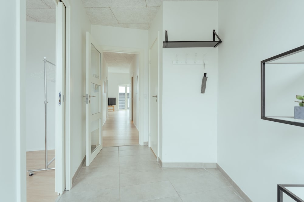 Фото Delightful 2 Bedroom Apt Balcony Parking