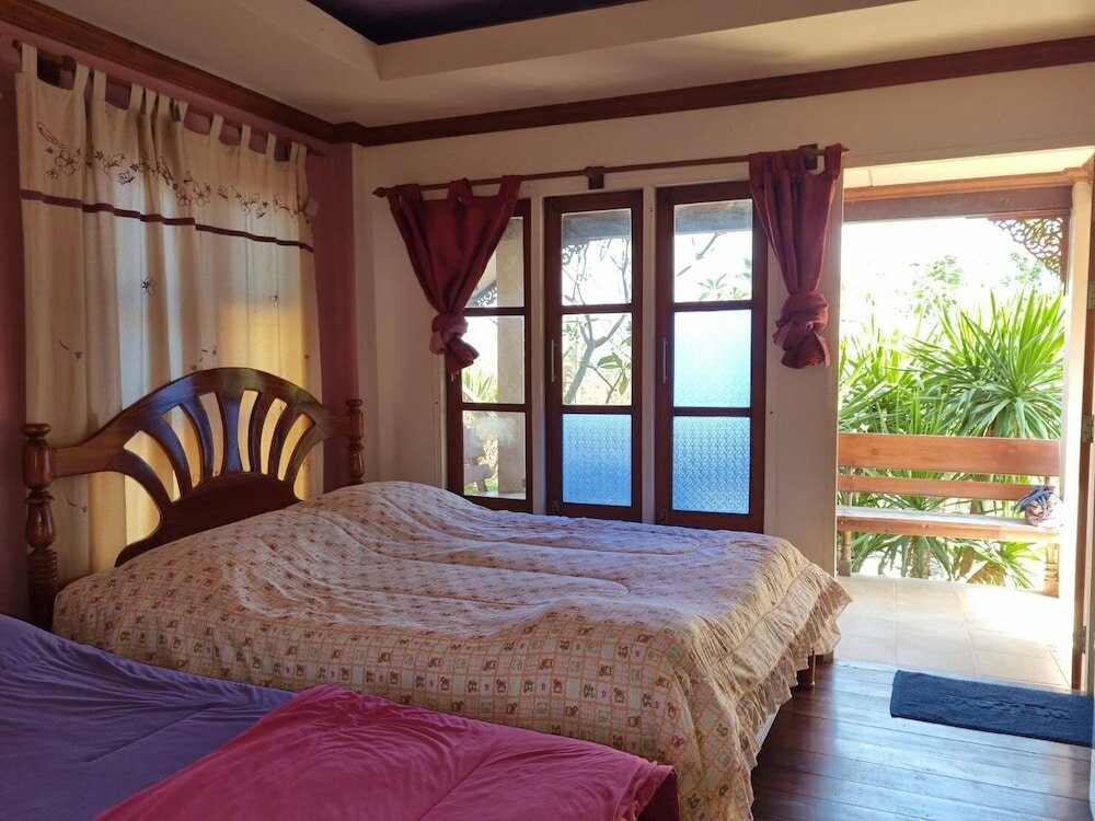 Фото Sawasdee Sichang Resort