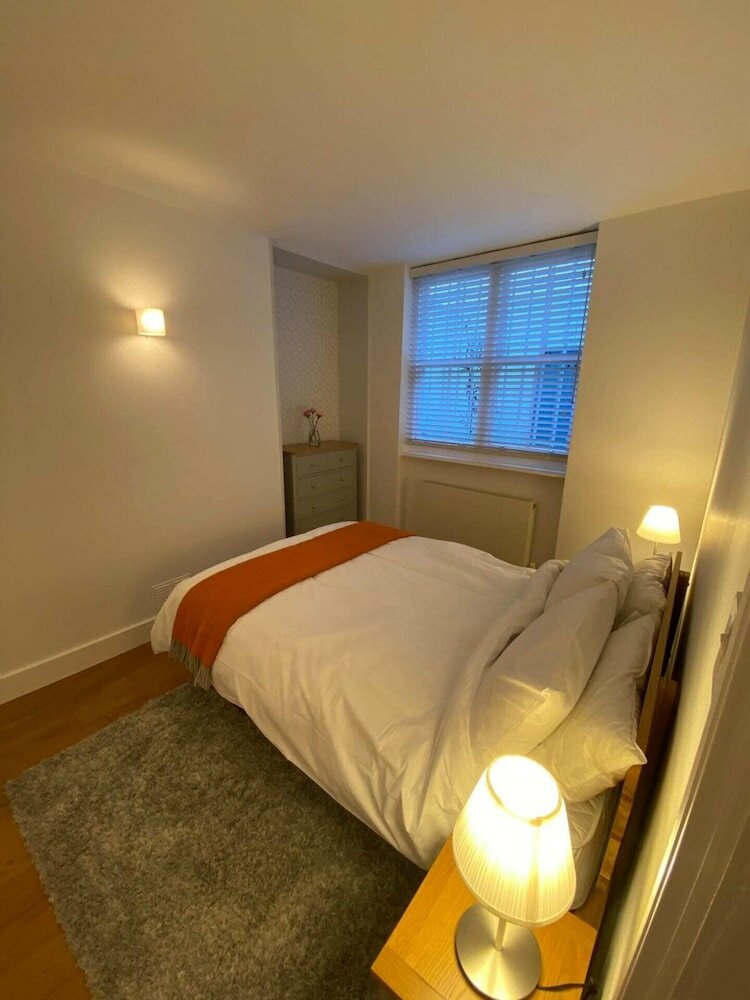 Фото Contemporary 2bd Flat - 1 Min to Pimlico Station!