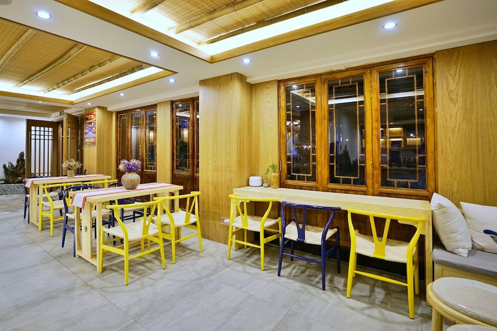 Фото Yuexijiang Boutique Holiday Hotel
