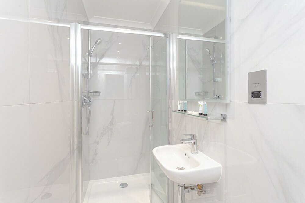 Фото Alexander Apartments