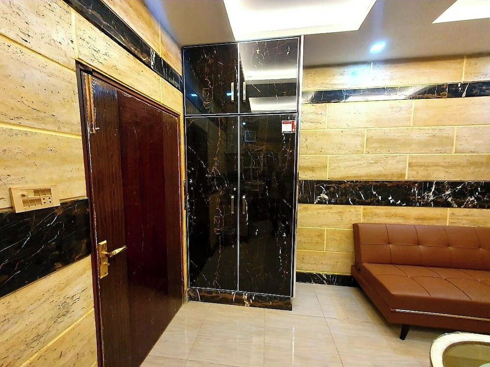 Фото Апарт-отель Smart Apartment's Lahore