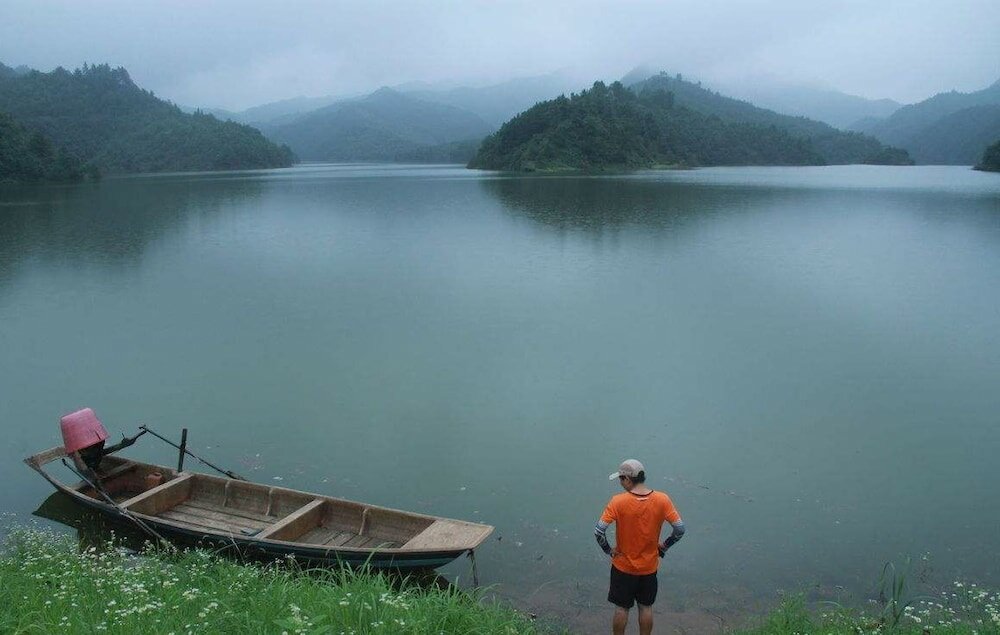 Фото Julians Country Inn