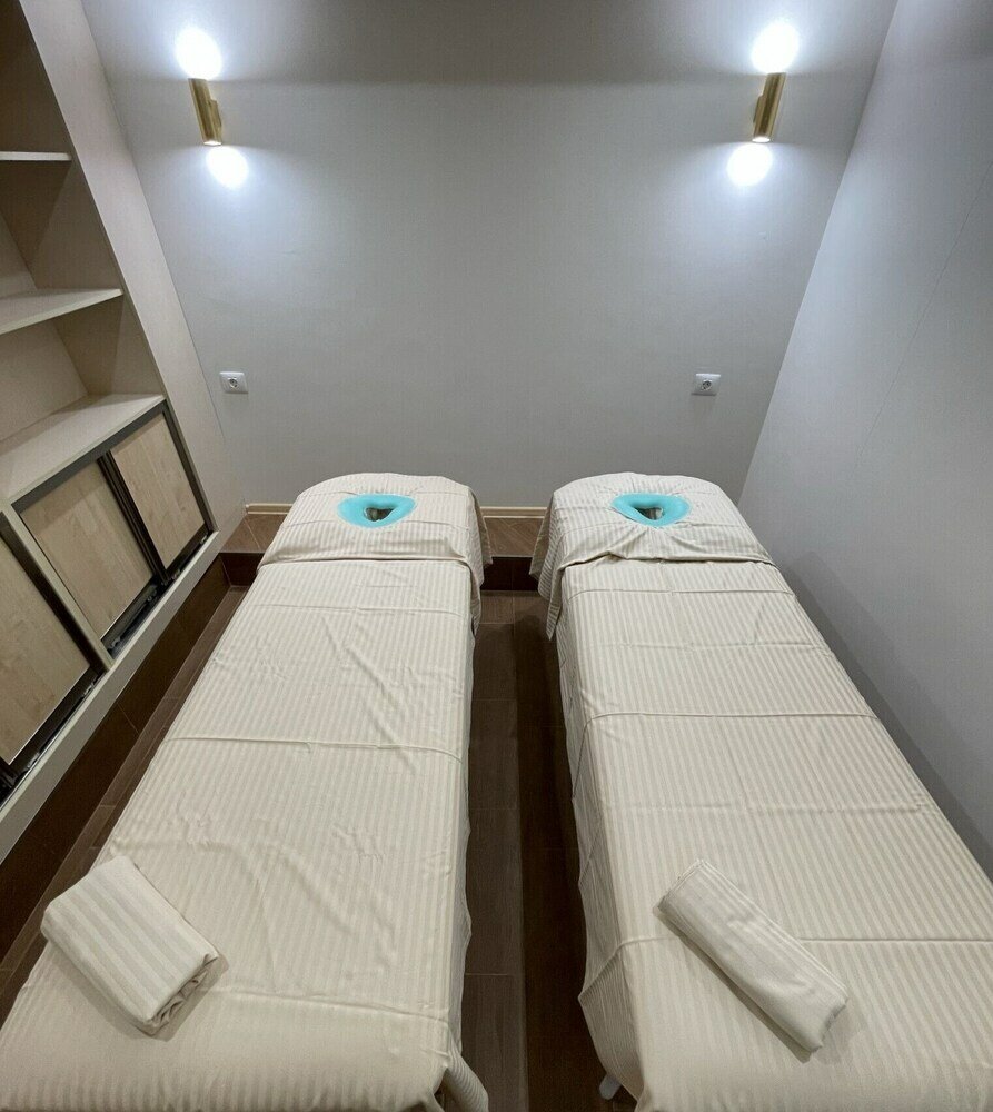 Фото Seven Beauties