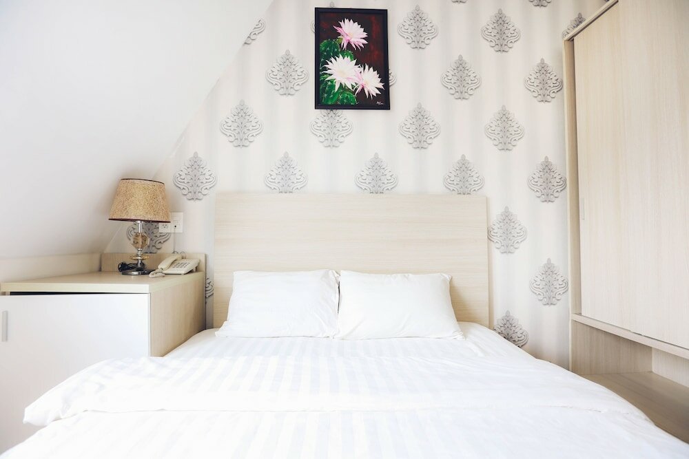 Фото Ttr Vincent Hotel