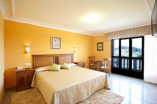 Фото Hotel Linares