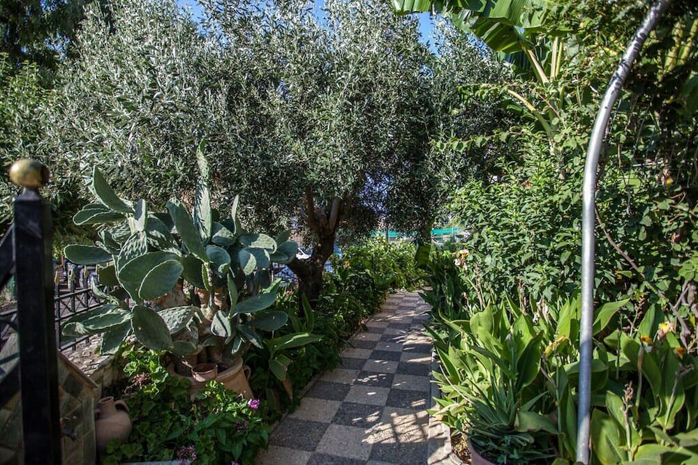 Фото Bali Dorian Apartments