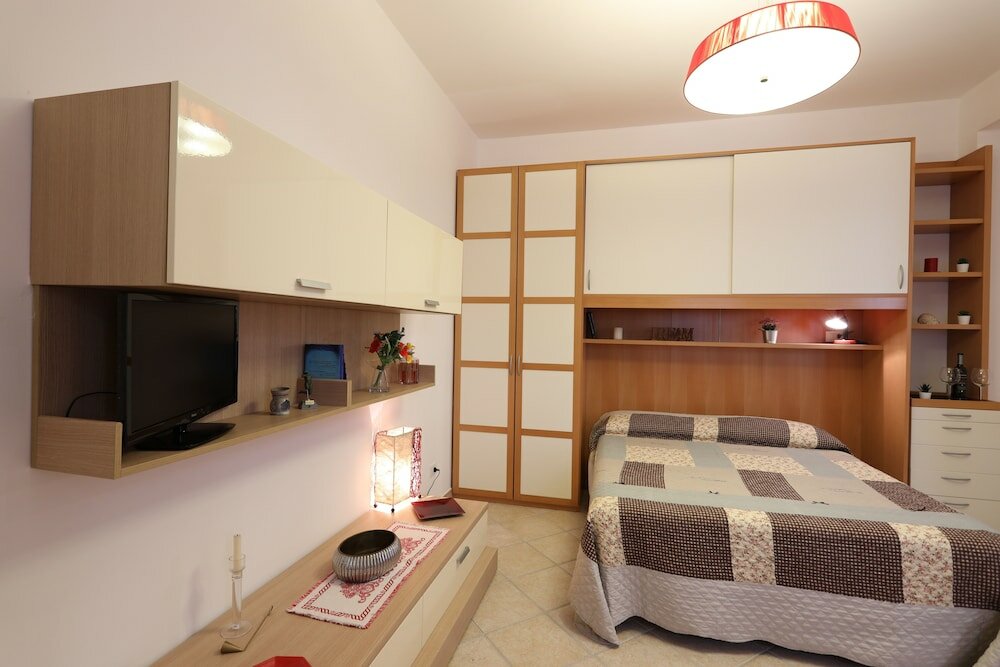 Фото Calipso Seaview Flat with Private Parking