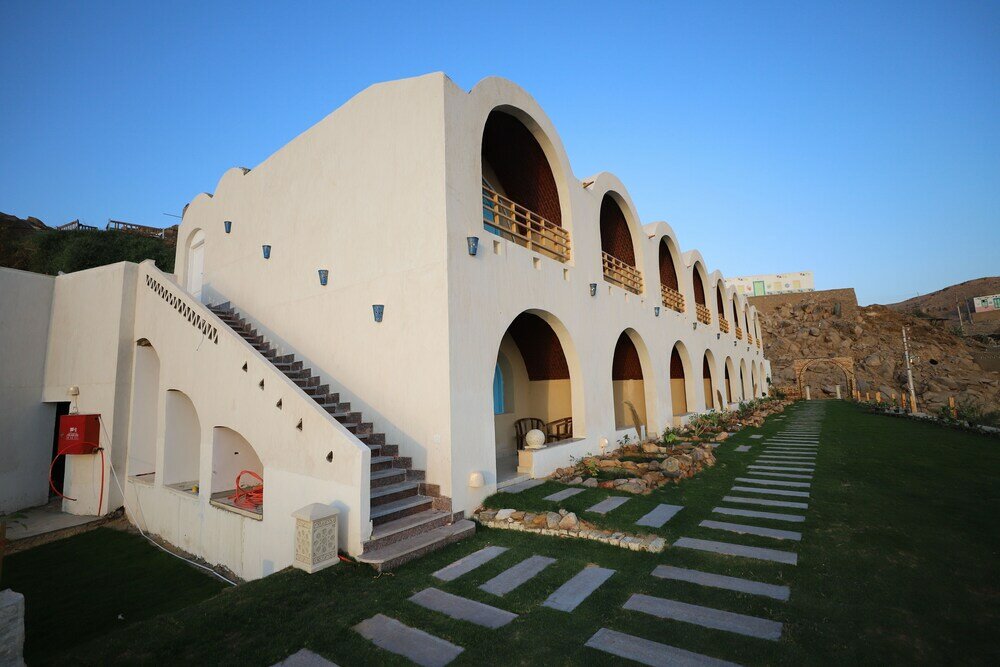 Фото Noprea Boutique Hotel