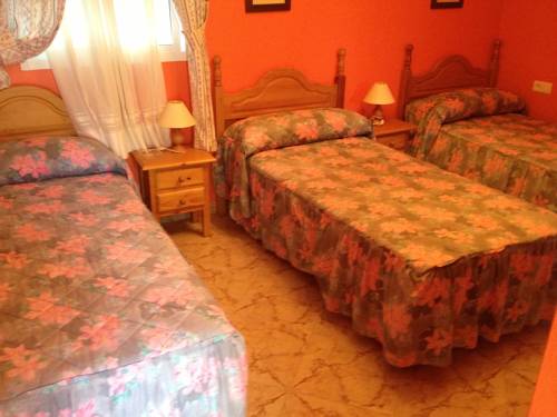 Фото Hostal Carmona