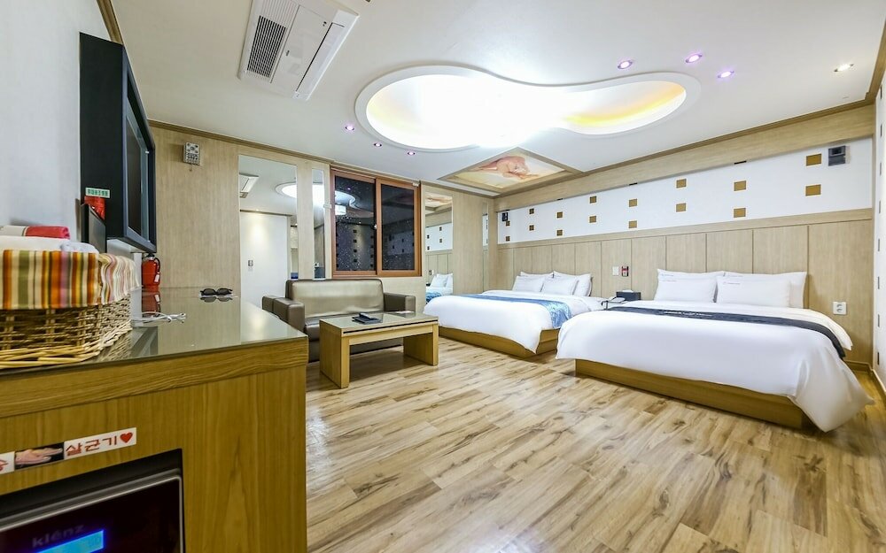 Фото Yeosu Apple Hotel