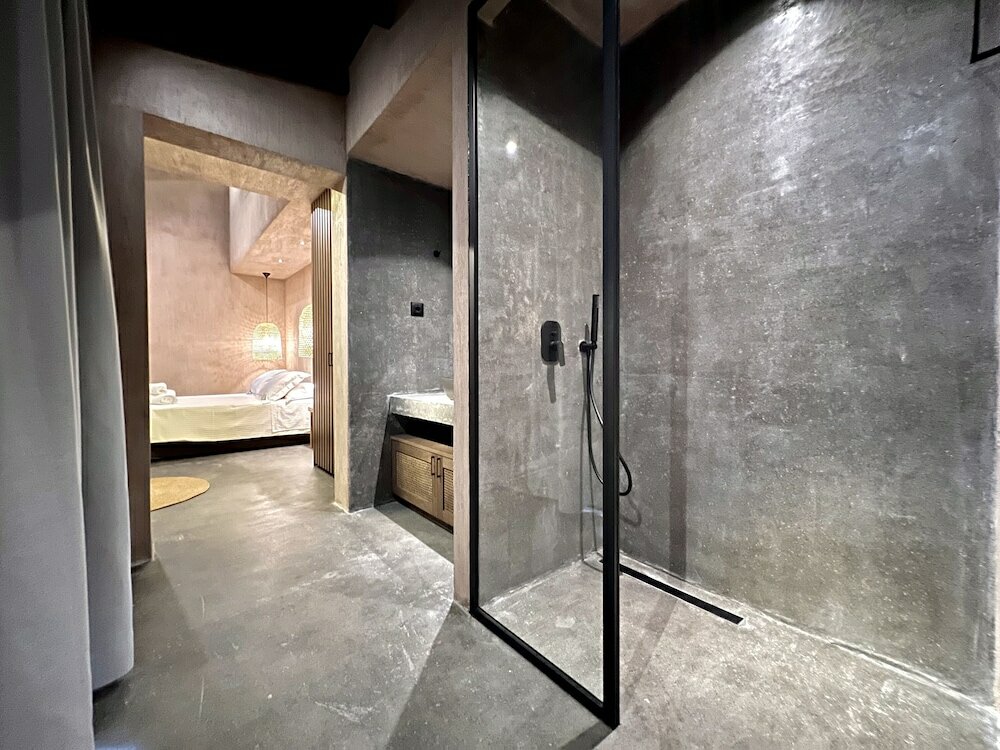 Фото Psamathi L&t