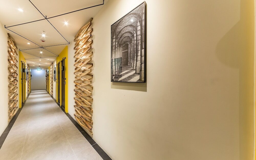 Фото Anyang Beomgye Byeol Hotel