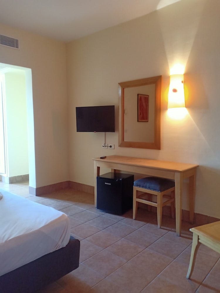 Фото Hotel Sufetula